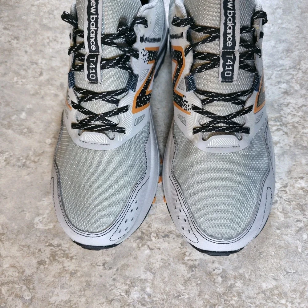 New Balance 410v8 Trail Hiking Running Shoes MT410CA8 Mens 10 D New *No Insoles*